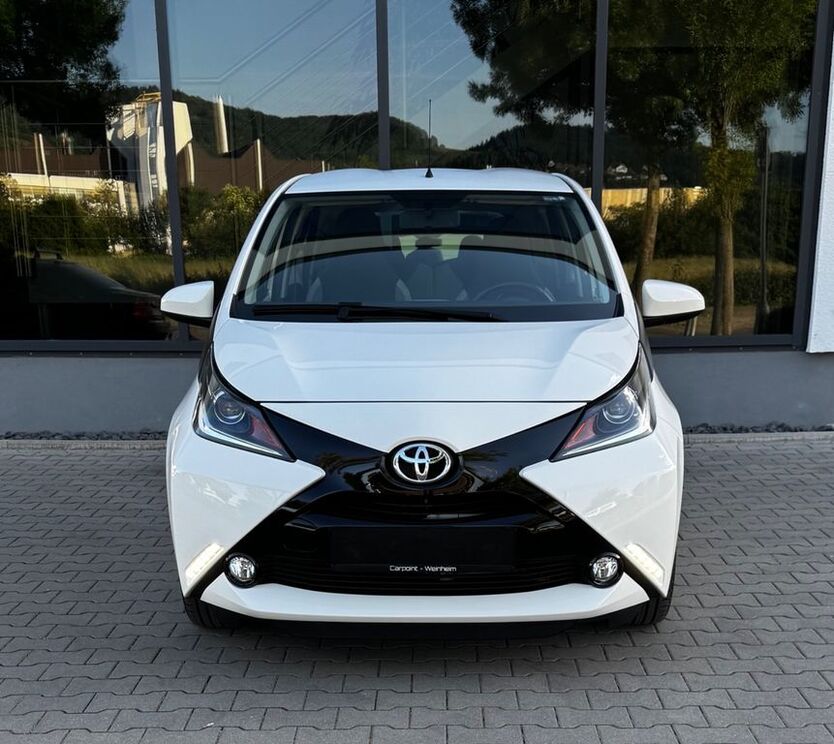 Aygo (X)