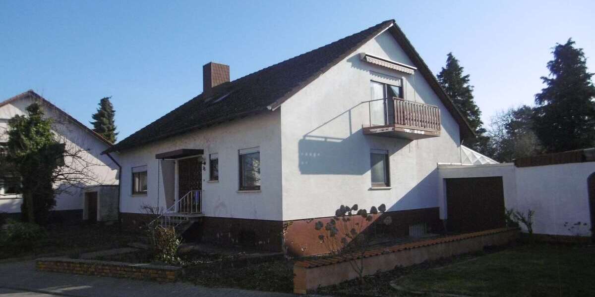 Einfamilienhaus Brühl - 6 Zimmer, 180 m&sup2;, 480.000&euro; | Angebot:25429634