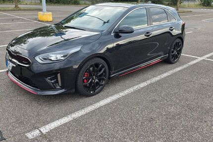 Kia ceed / Ceed 33.052 km 22.222 &euro; Gorxheimertal 69517