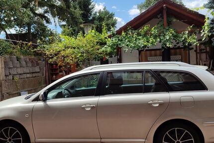 Toyota Avensis 240.000 km 2.000 € Waldsee 67165