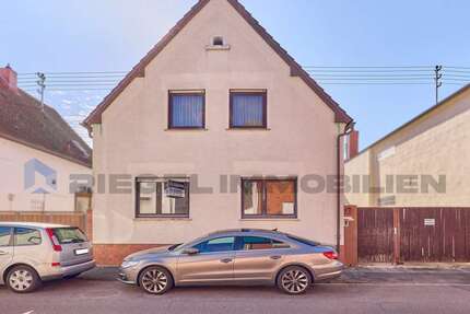 Haus zum Kaufen in Ludwigshafen am Rhein 399.000 € 235.15 m² 8 zimmer