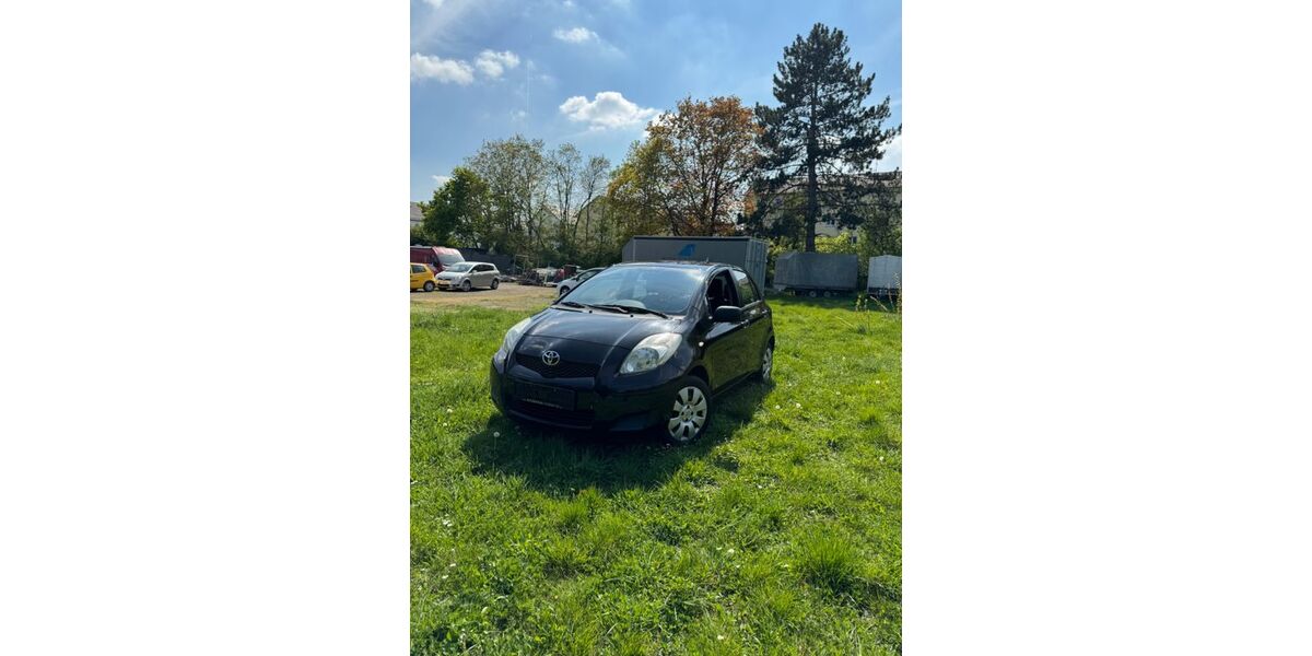 Toyota Yaris 152.800 km 3.990 &euro; Frankental 67227