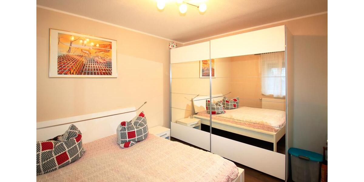 Etagenwohnung Ludwigshafen am Rhein Ludwigshafen-Oggersheim - 3 Zimmer, 80 m&sup2;, 950&euro; | Angebot:26337296