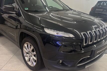 Jeep Cherokee 332.343 km 5.999 &euro; Hockenheim 68766