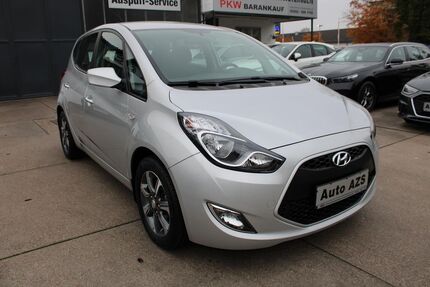 Hyundai ix20 16.332 km 13.590 &euro; Schwetzingen 68723