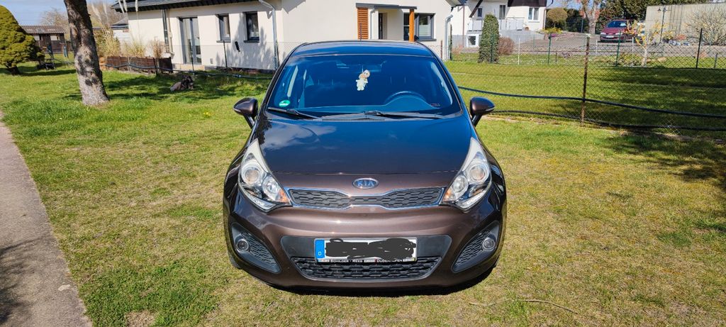 Kia Rio 87.000 km 6.500 &euro; Böhl-Iggelheim 67459