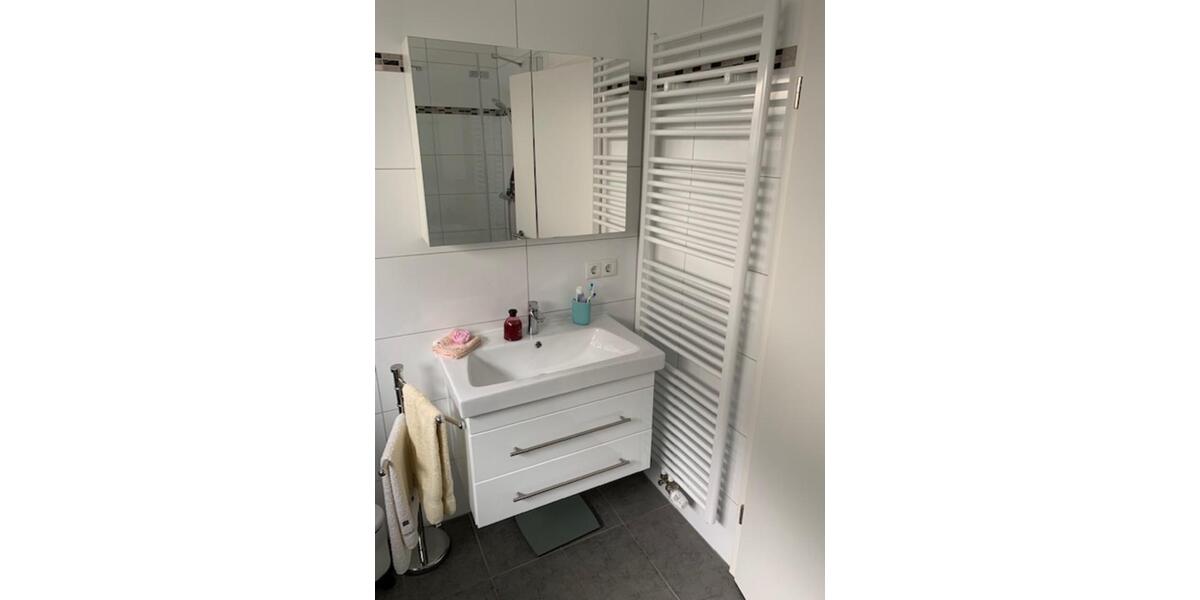 Etagenwohnung Ludwigshafen am Rhein Rheingönheim - 2 Zimmer, 75 m&sup2;, 900&euro; | Angebot:25614263