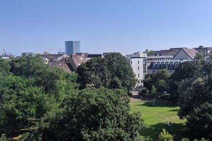 Provisionsfrei* DG mit Terrasse und TG-Stellplatz am Schillerplatz 2 zimmer