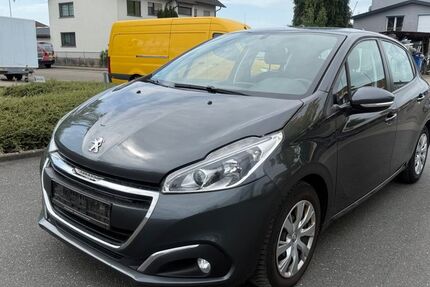 Peugeot 208 132.000 km 5.600 &euro; Schwetzingen 68723