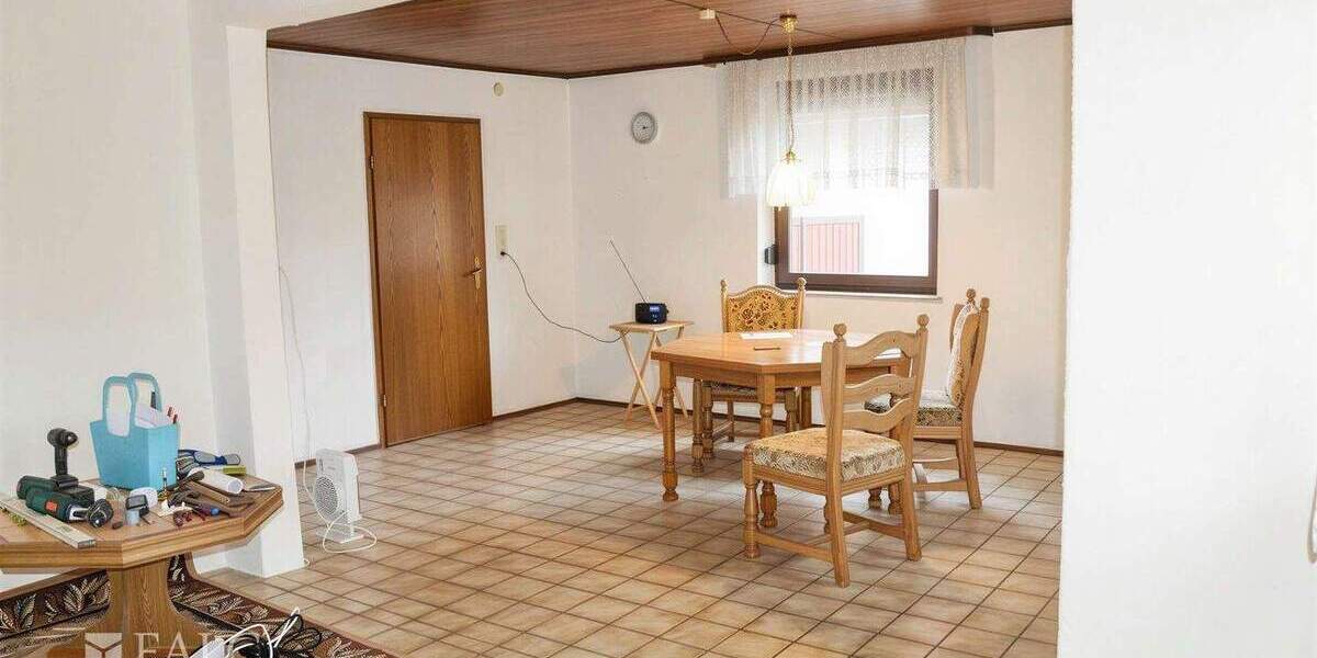 Reihenendhaus Waghäusel Wiesental - 4 Zimmer, 120 m&sup2;, 220.000&euro; | Angebot:25266620