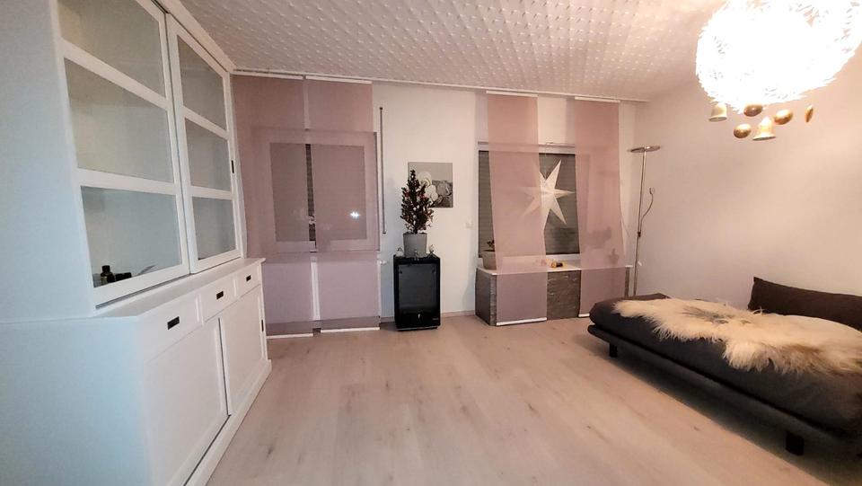 Hochparterre Ludwigshafen am Rhein Rheingönheim - 3 Zimmer, 80 m&sup2;, 980&euro; | Angebot:26579312
