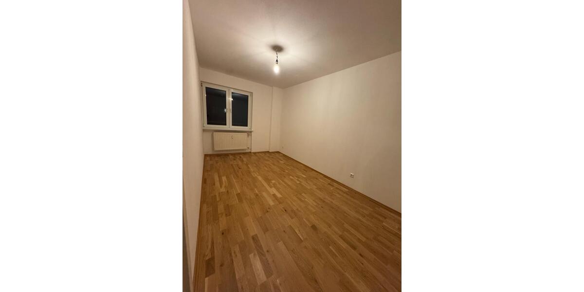 Etagenwohnung Mannheim - 4 Zimmer, 95 m&sup2;, 1.550&euro; | Angebot:25381293