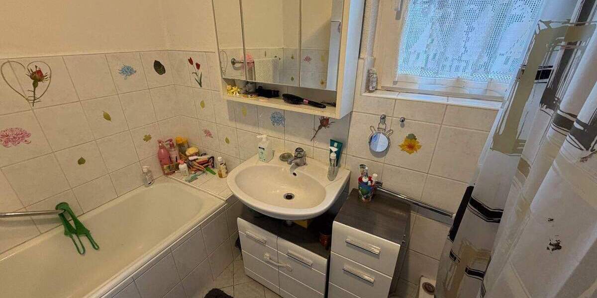 Mehrfamilienhaus, Wohnhaus Wiesloch - 7 Zimmer, 190 m&sup2;, 750.000&euro; | Angebot:25356051