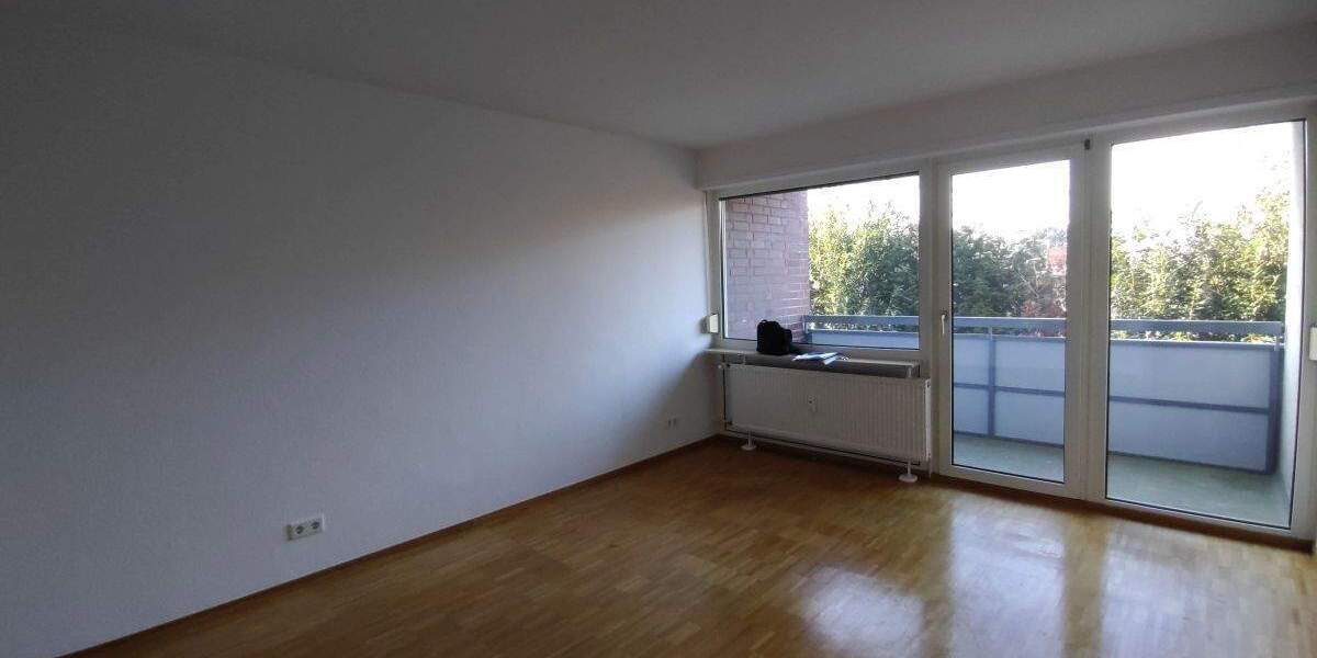 RENOVIERT: 2,5-Zimmer-Wohnung mit großem Balkon 2 zimmer