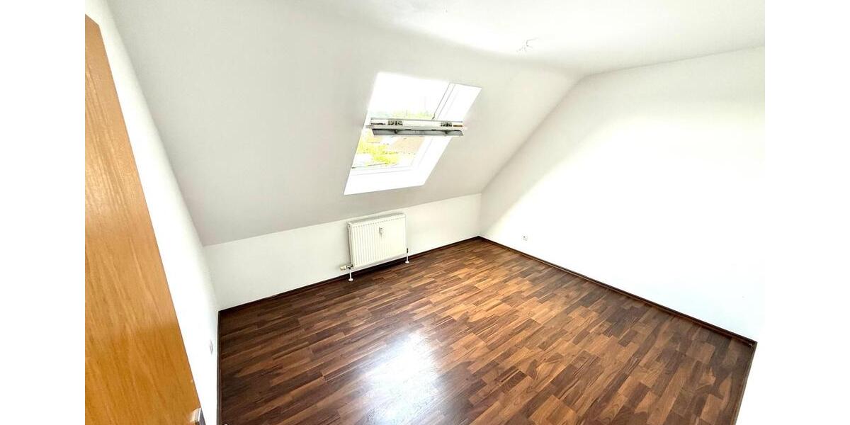 Dachgeschoßwohnung Angelbachtal - 3 Zimmer, 82 m&sup2;, 219.000&euro; | Angebot:26965597