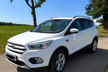 Ford Kuga 121.489 km 14.400 &euro; Sinsheim 74889