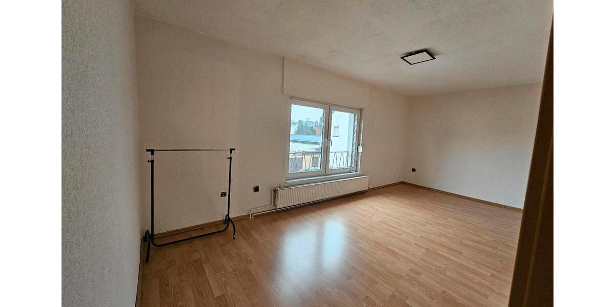 Doppelhaushälfte Frankenthal (Pfalz) - 5 Zimmer, 155 m&sup2;, 1.550&euro; | Angebot:24851570