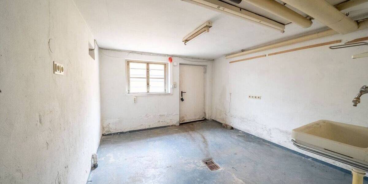 Einfamilienhaus Wiesenbach - 8 Zimmer, 223 m&sup2;, 500.000&euro; | Angebot:26307284