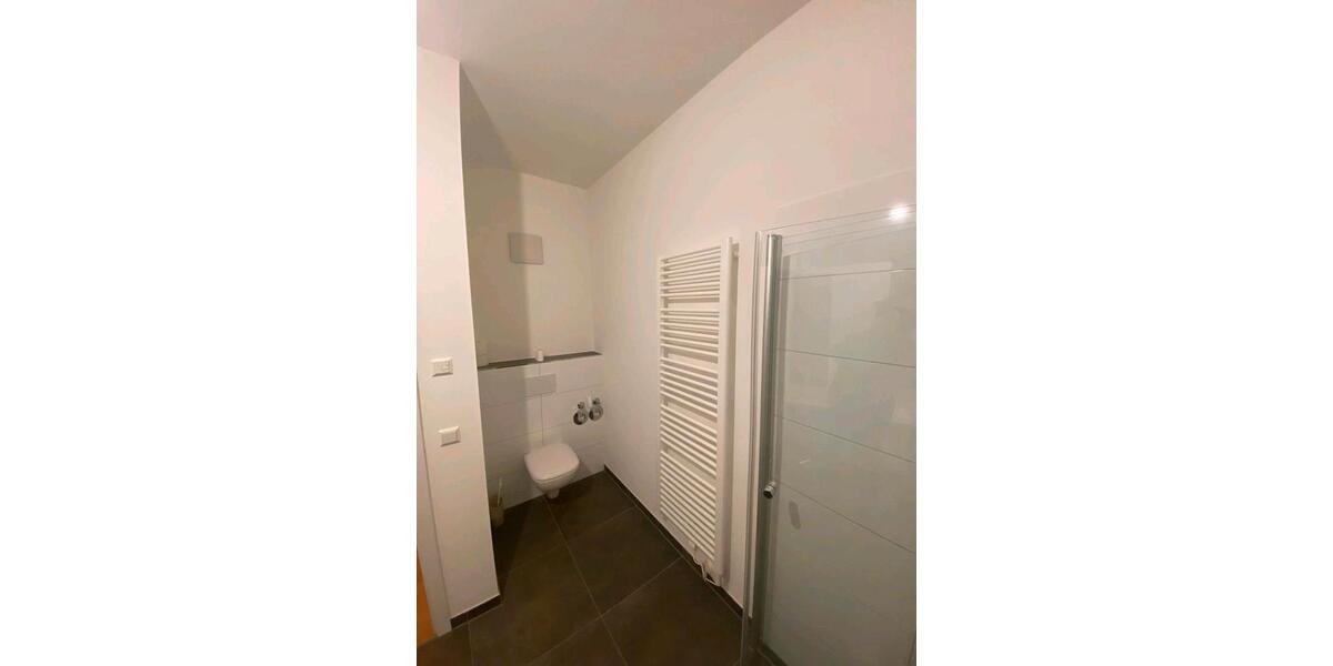 Erdgeschoßwohnung Sinsheim - 3 Zimmer, 95 m&sup2;, 1.550&euro; | Angebot:25382972