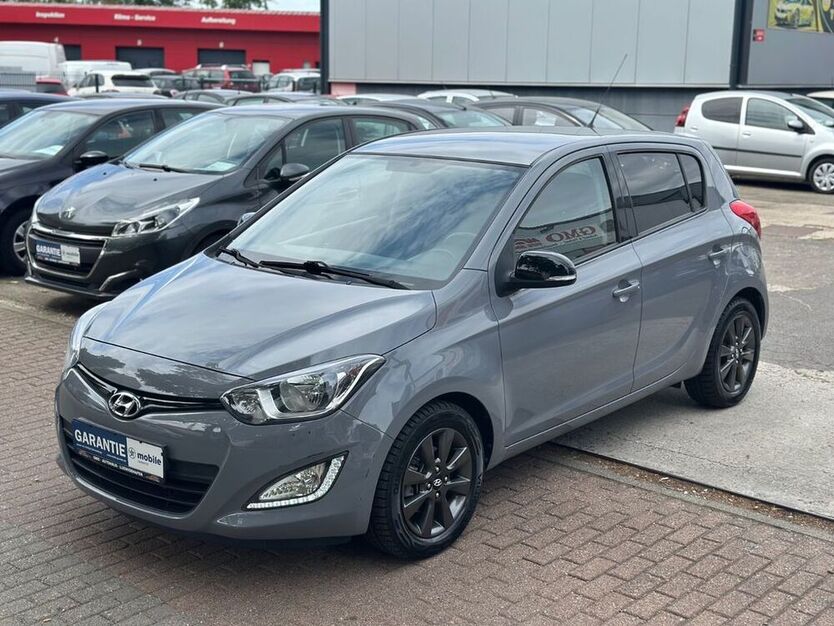 i20