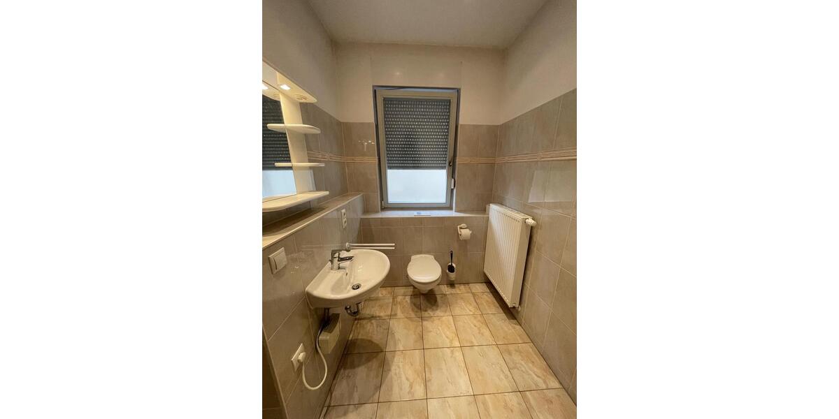 Etagenwohnung Sinsheim - 3 Zimmer, 91 m&sup2;, 875&euro; | Angebot:25589035