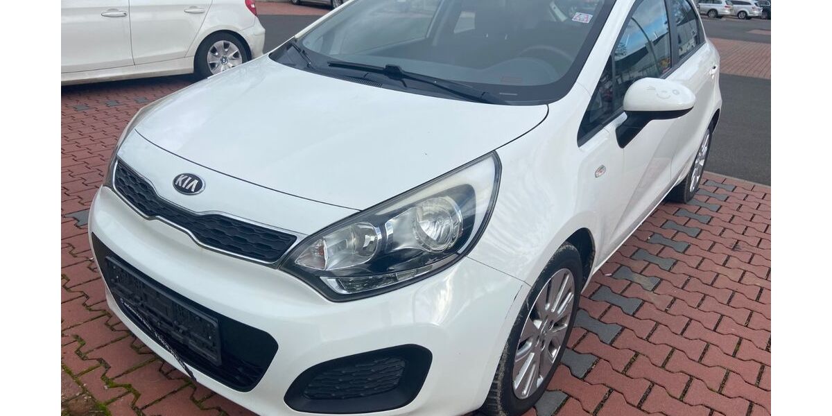 Kia Rio 157.000 km 3.499 &euro; Hockenheim 68766
