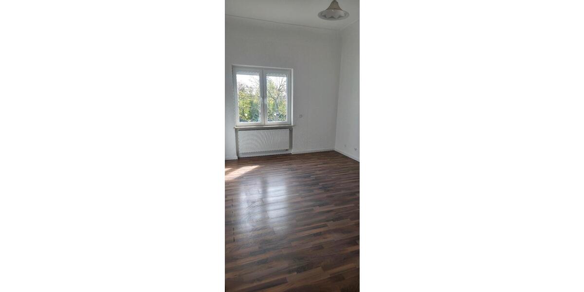 Etagenwohnung Ludwigshafen am Rhein Mundenheim - 3 Zimmer, 85 m&sup2;, 1.300&euro; | Angebot:26336266