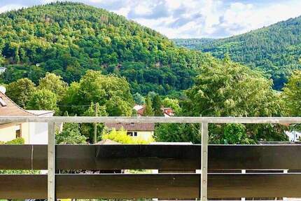 TRADITIONELL: TRAUMAUSSICHT, GROSSES FAMILIENHAUS, EINBAUKÜCHE, 2 STELLPLÄTZE 6 zimmer