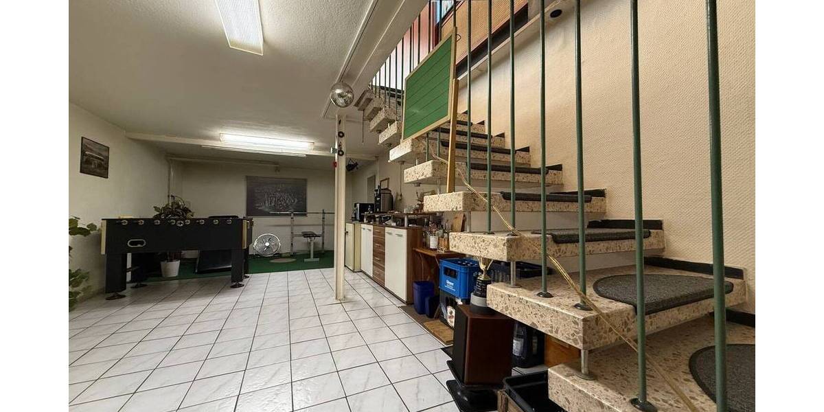 Gewerbeobjekt Mannheim Neckarau - 5 Zimmer, 211 m&sup2;, 295.000&euro; | Angebot:25668058
