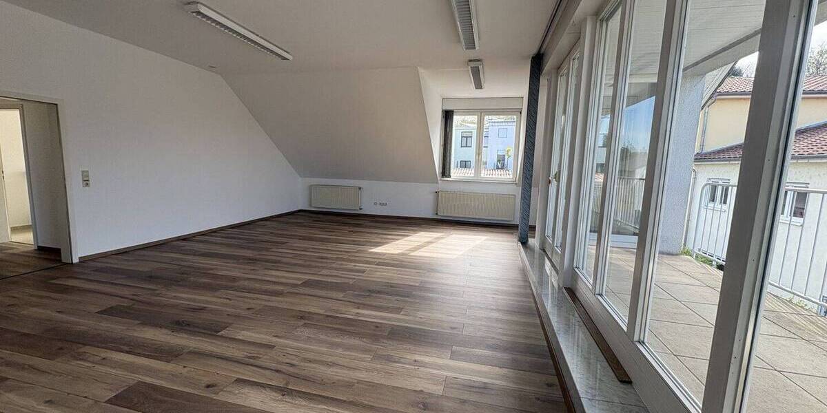 Gewerbeobjekt Rimbach - 5 Zimmer, 200 m&sup2;, 2.000&euro; | Angebot:26798495