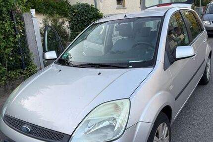 Ford Fiesta 129.000 km 1.950 &euro; Heppenheim 64646
