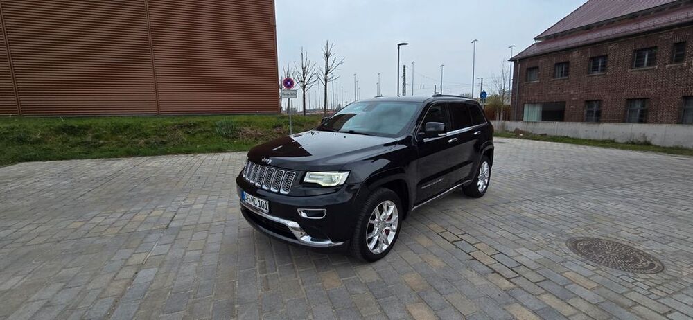 Grand Cherokee