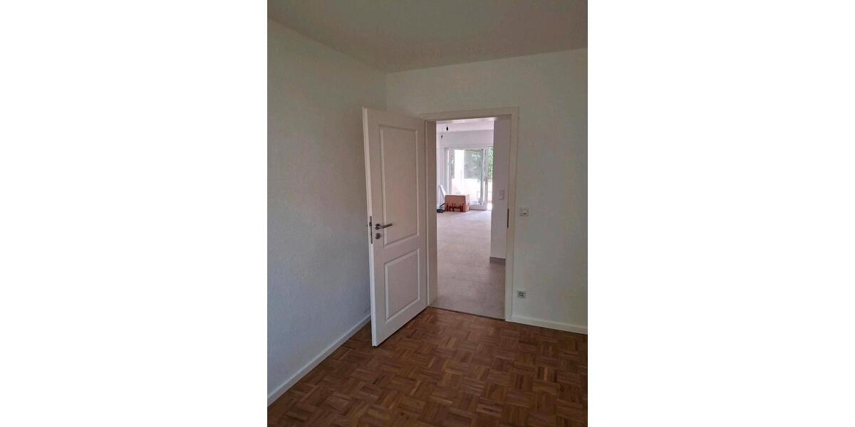 Hochparterre Weinheim - 5 Zimmer, 110 m&sup2;, 1.440&euro; | Angebot:26534632