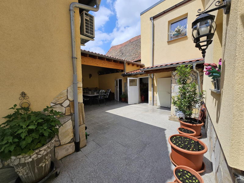 ObjNr:19502 - Gepflegte Doppelhaushälfte im Zentrum Oggersheims 6 zimmer