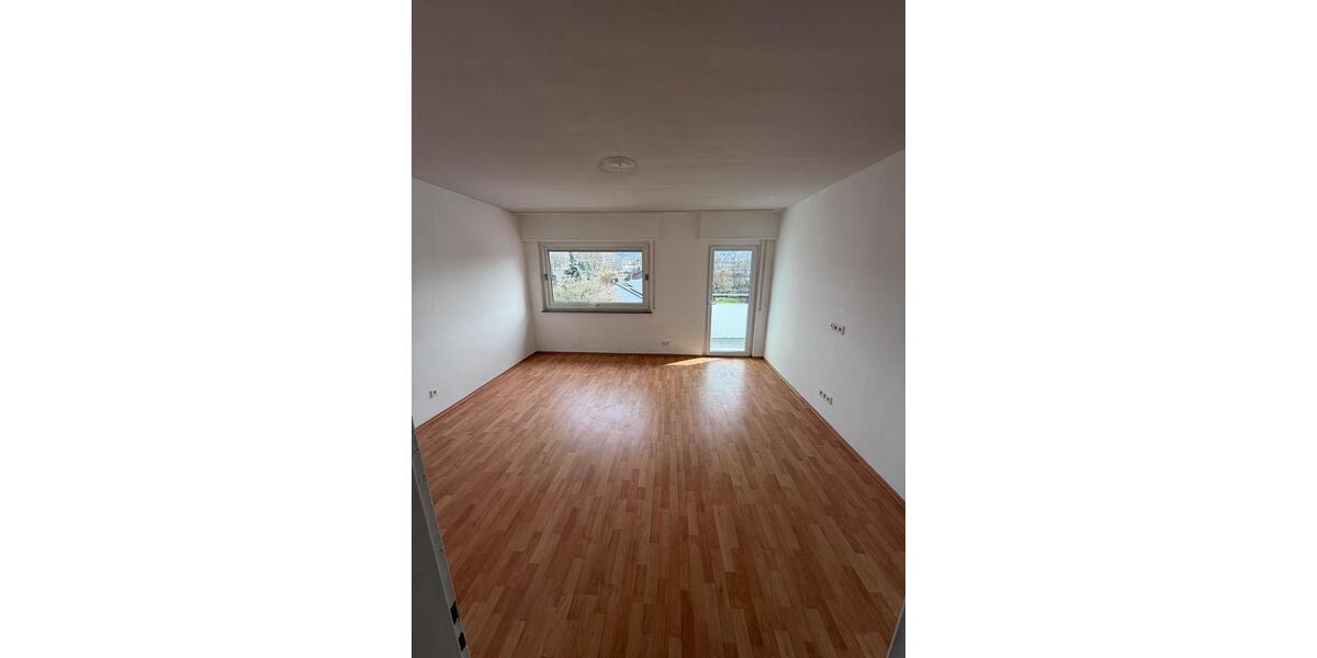 Etagenwohnung Mörlenbach - 3 Zimmer, 80 m&sup2;, 1.250&euro; | Angebot:26362137