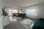 Gepflegte 4 Zimmer Wohnung mit Lift, Balkon und Garage