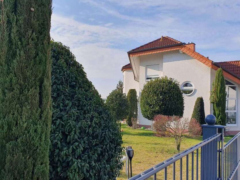 Haus zum Kaufen in Nußloch 650.000 € 186 m²