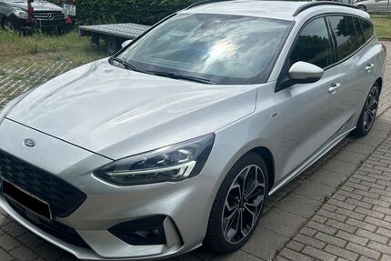 Ford Focus 93.000 km 16.700 &euro; Hirschhorn 69434
