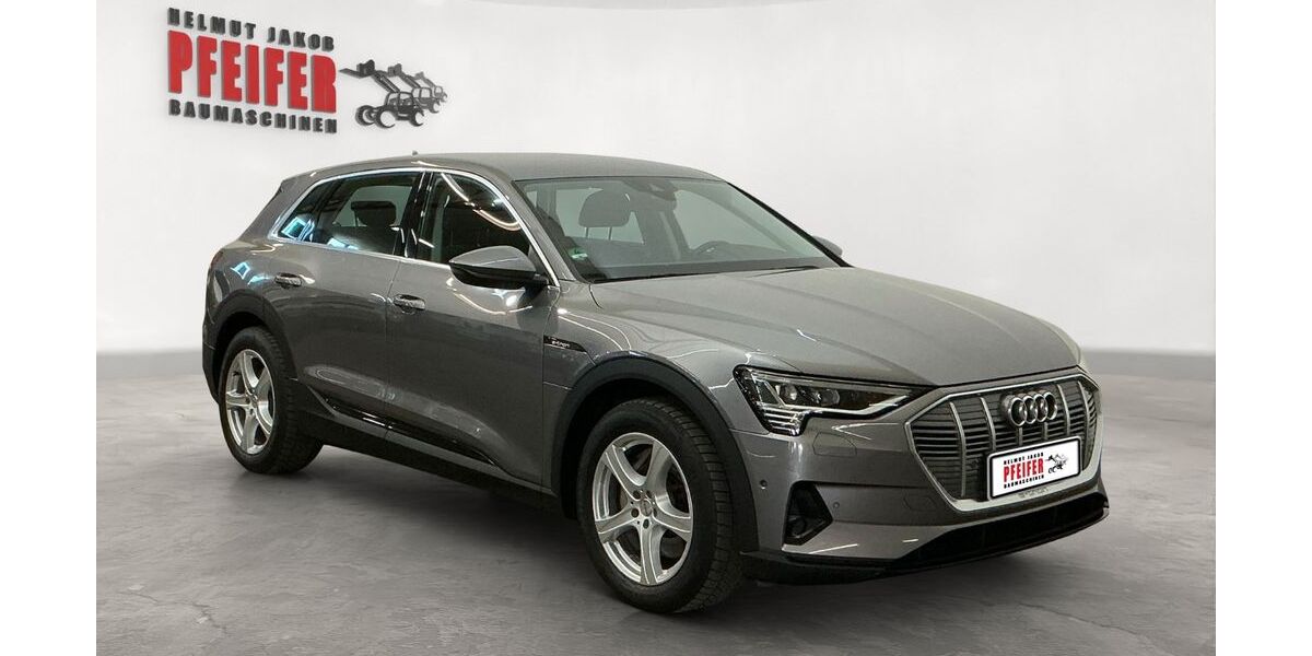 Audi e-tron 97.323 km 24.800 € FÜRTH ( HESSEN ) 64658