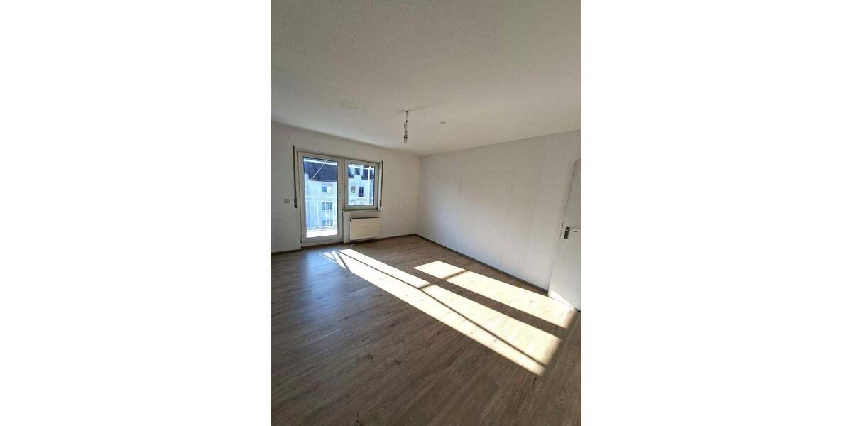 Etagenwohnung Ludwigshafen am Rhein Maudach - 3 Zimmer, 70 m&sup2;, 199.000&euro; | Angebot:25564391
