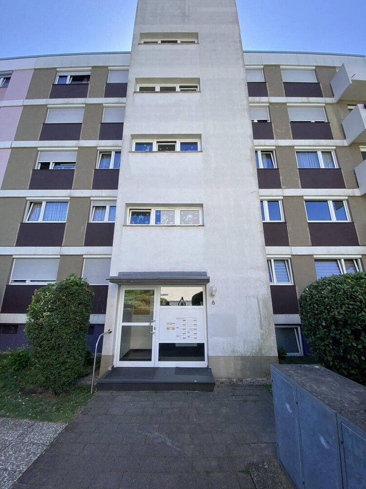 Großzügiges Potenzial: 4-Zimmer-Wohnung in begehrter Lage von Mannheim Waldhof Ost