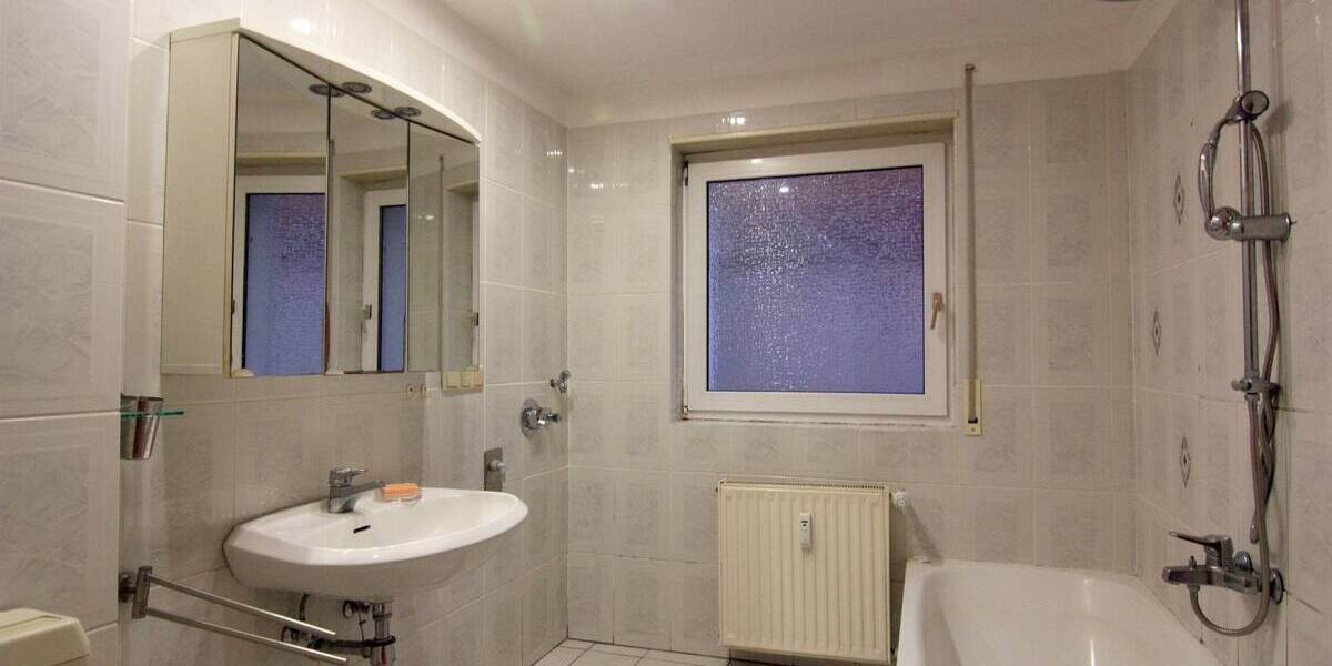 Etagenwohnung Schönau - 4 Zimmer, 106 m&sup2;, 170.000&euro; | Angebot:23971513