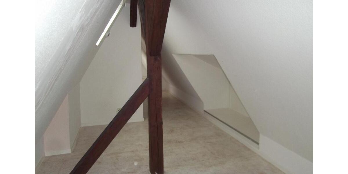 Dachgeschoßwohnung Oberzent - 3.5 Zimmer, 100 m&sup2;, 780&euro; | Angebot:24466563