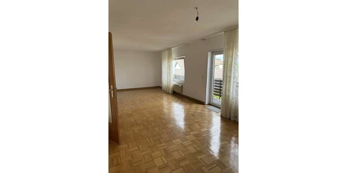 Etagenwohnung Waldsee - 3 Zimmer, 80 m&sup2;, 780&euro; | Angebot:26867666