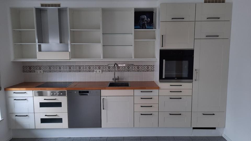 Tolle DG-Wohnung mit 5,5 Zimmern, 2 Balkonen und Einbauküche 5.5 zimmer