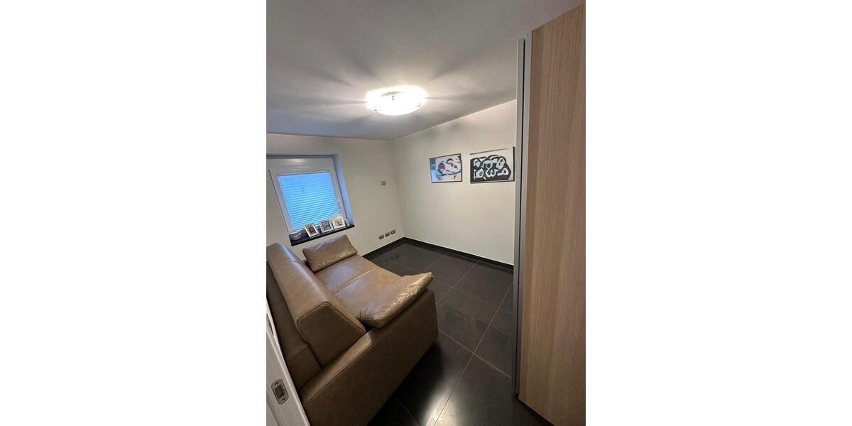 Einfamilienhaus modern Teil Möbliert 4 zimmer