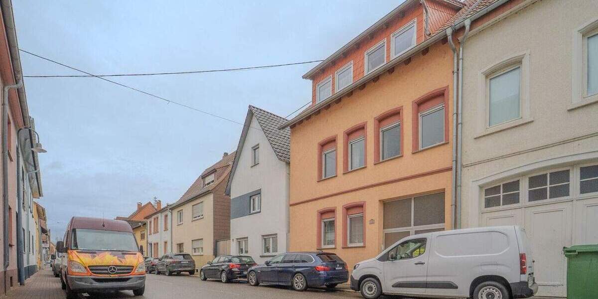 Einfamilienhaus Edingen-Neckarhausen Edingen - 7 Zimmer, 283 m&sup2;, 680.000&euro; | Angebot:24872175