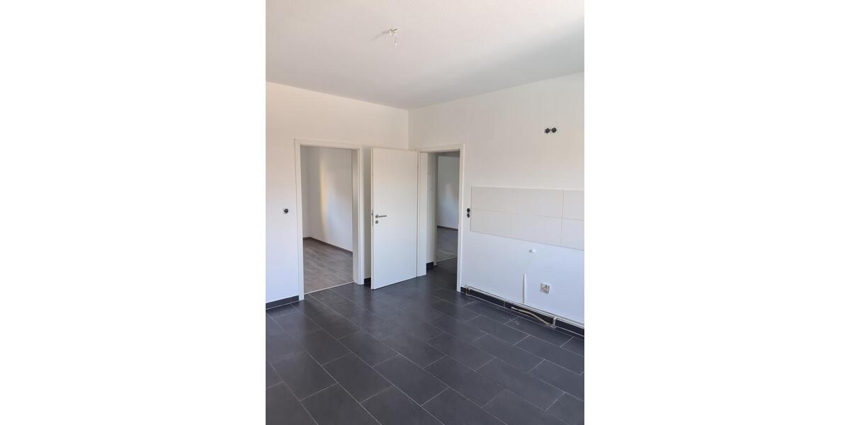 Erdgeschoßwohnung Ludwigshafen am Rhein Ludwigshafen-Oggersheim - 1 Zimmer, 58 m&sup2;, 850&euro; | Angebot:26341520