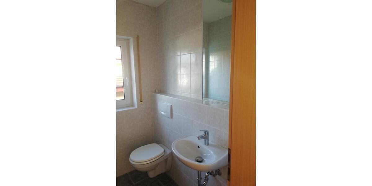 Erdgeschoßwohnung Mühlhausen - 4 Zimmer, 123 m&sup2;, 1.550&euro; | Angebot:25262537