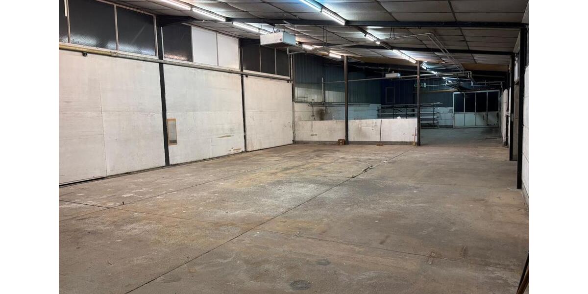 Lager-, Gewerbe-,Produktionshallen zimmer